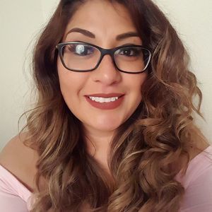 Meet your Posher, Mayra